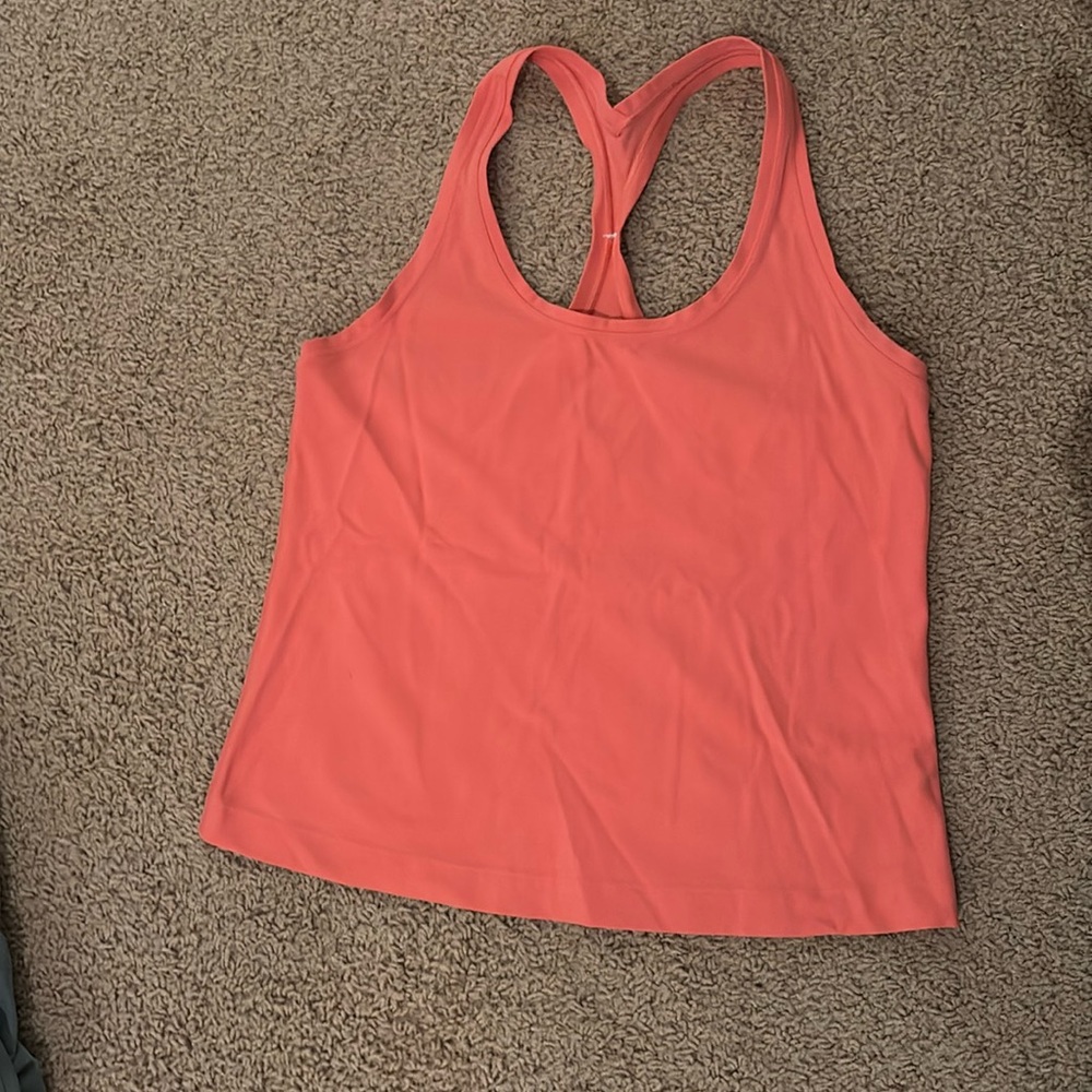 Lululemon Tank Top
Raspberry Cream 
Size 10
Barely worn!